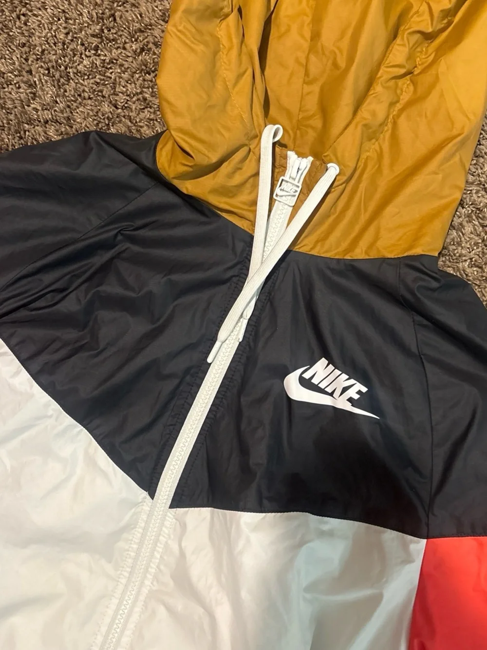 Nike lightweight windbreaker